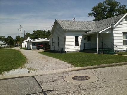 Street entrance, alley 