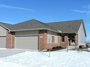 203 Heritage Dr, Fort Atkinson, WI 53538