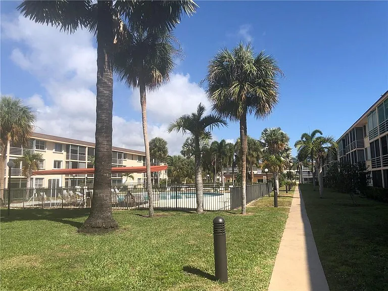 4500 N Federal Hwy #356G — Photo 16
