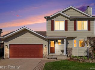2648 Bonita Dr, Waterford, MI 48329