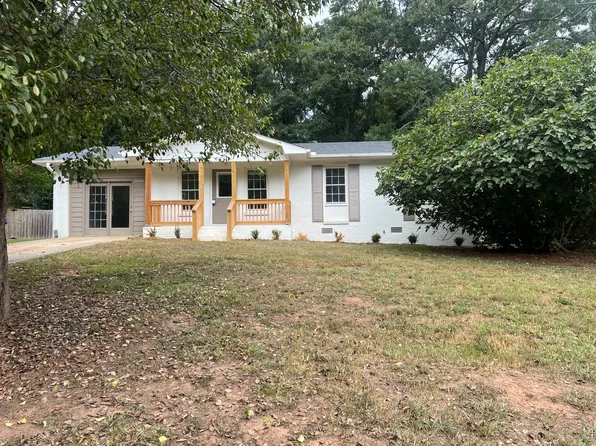 108 Winter Hill Dr, Winterville, GA 30683