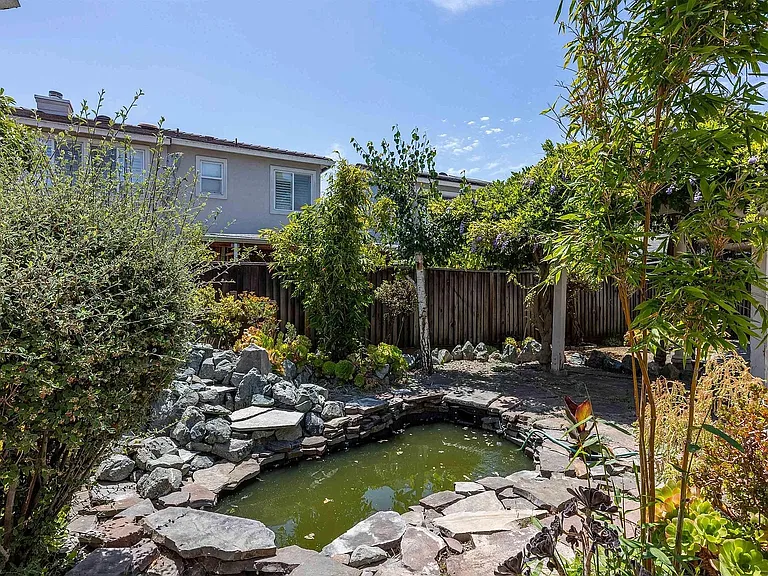 552 Stonehaven Ct — Photo 44