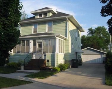 160 E McWilliams St, Fond Du Lac, WI, 54935