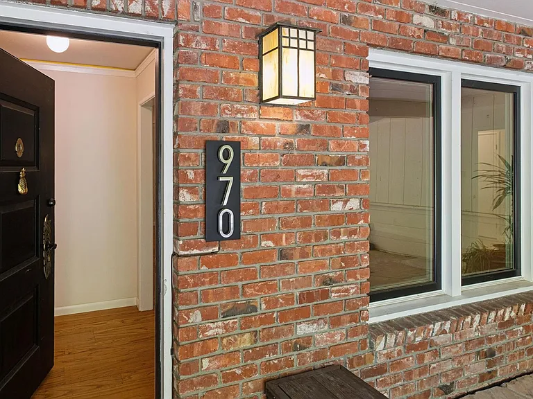 970 Palo Alto Ave — Photo 13