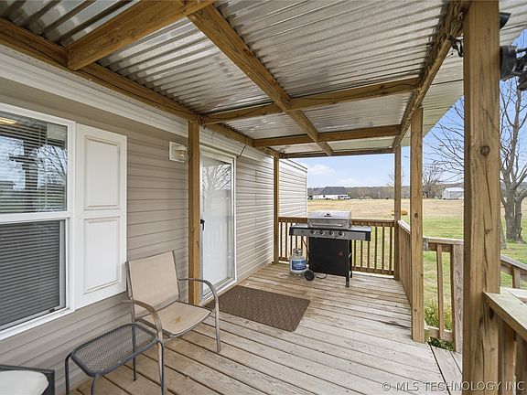 4th image of 17464 Shell Creek Rd