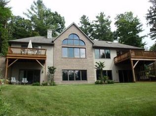 5777 N Enchanted Forest Dr, Sanford, MI 48657