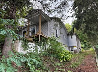 324 E Seneca Tpke, Syracuse, NY 13205