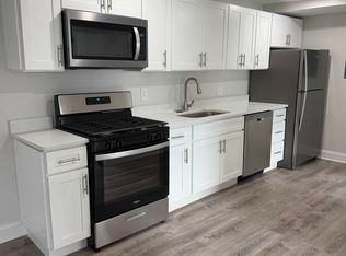 1326 N Main St APT 11, Hampstead, MD 21074