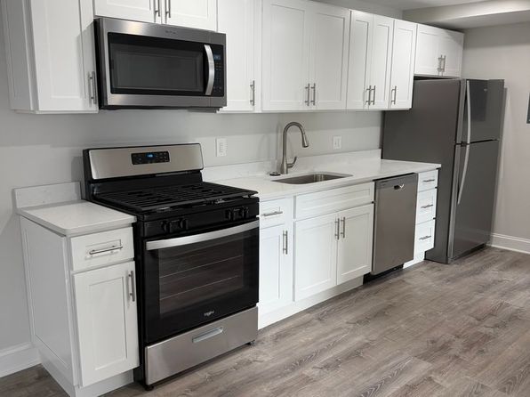 1326 N Main St APT 11