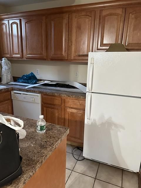 1st image of 2313 Wickham Ave Floor 1