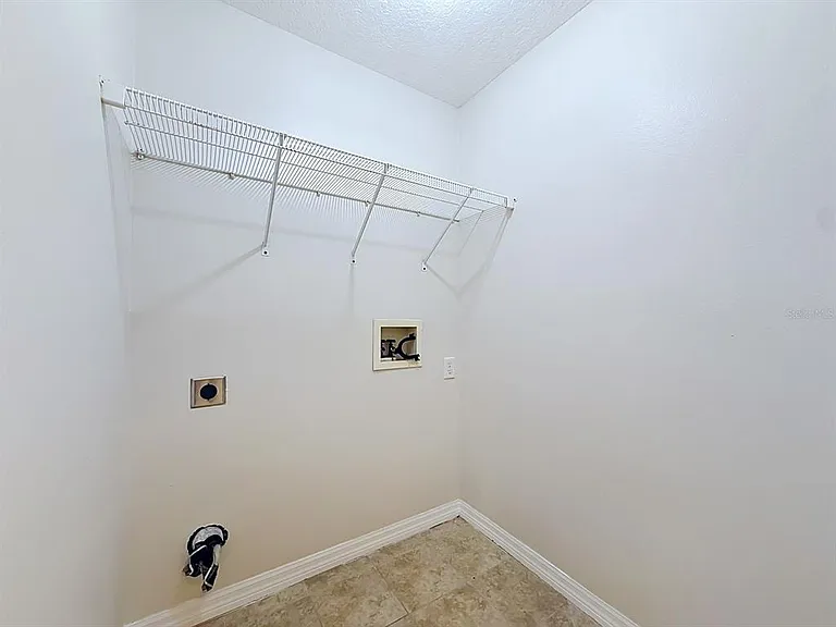 648 Norfolk St — Photo 49