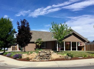 882 Win Way, Eagle Pt, OR 97524