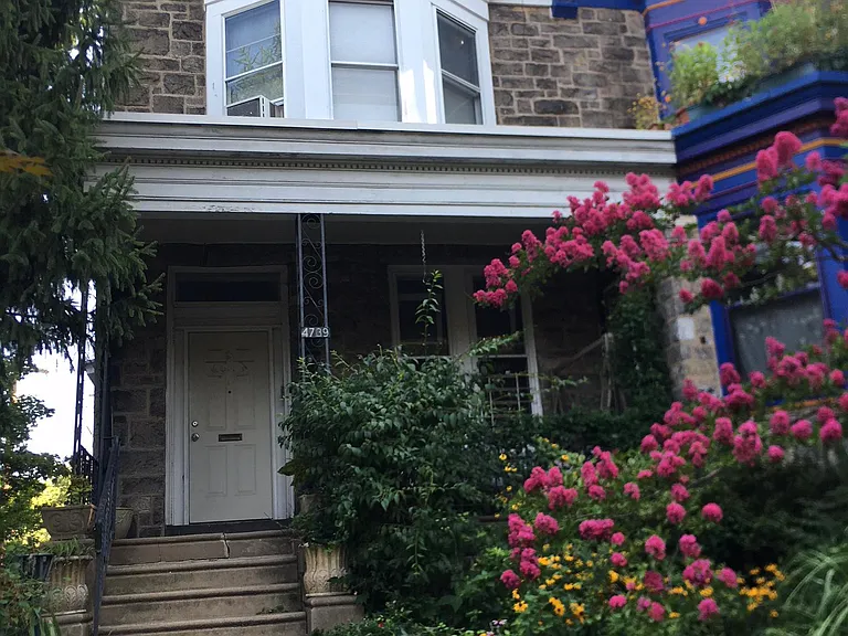 4739 Cedar Ave — Photo 1