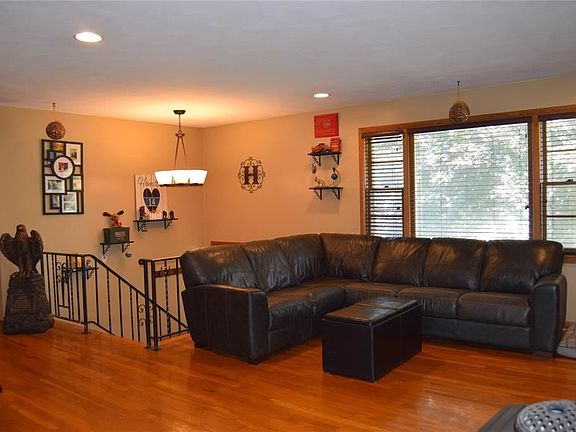 2nd image of 10 Asbury Ave