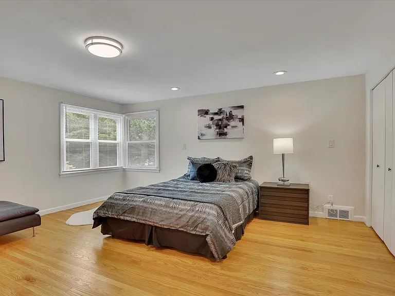 11 W Ridge Dr — Photo 55