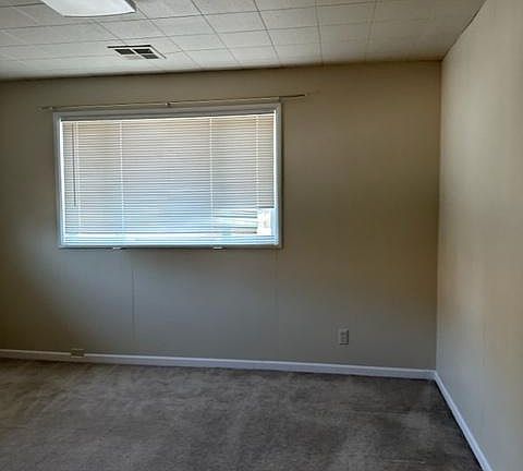 4th image of 2860 Harris St