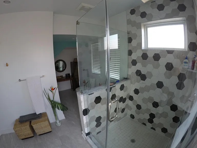 3rd floor master bathroom