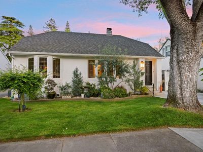 1745 42nd St, Sacramento, CA, 95819