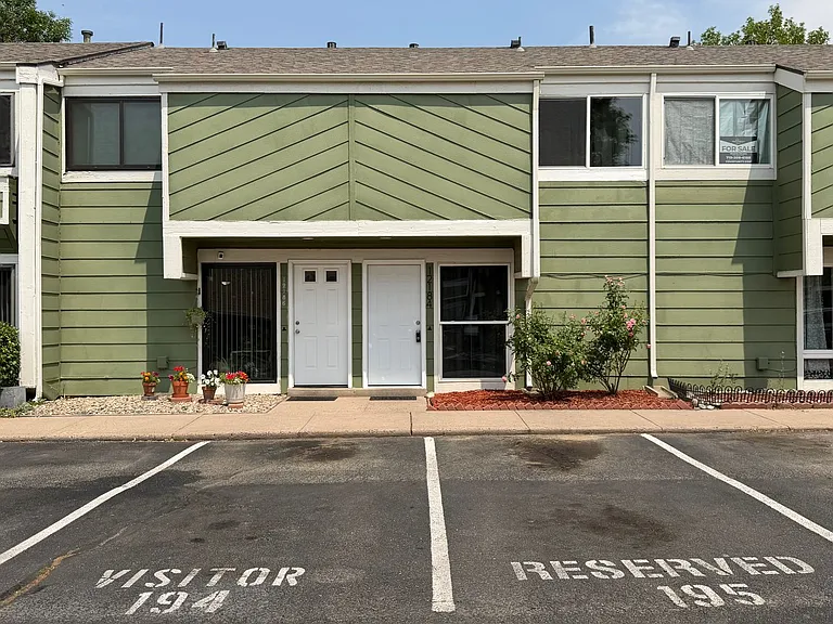 12184 E Kepner Pl — Photo 35