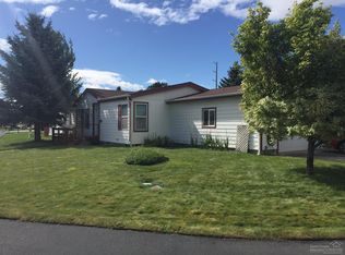 1815 NE 6th St, Redmond, OR