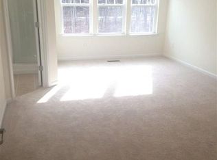 604 Edgewater Ridge Ct, Apex, NC 27523