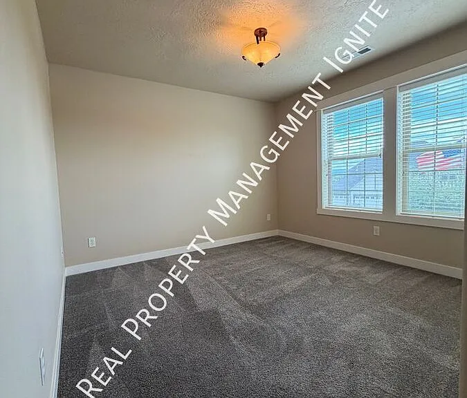 3050 NW 17th St — Photo 21