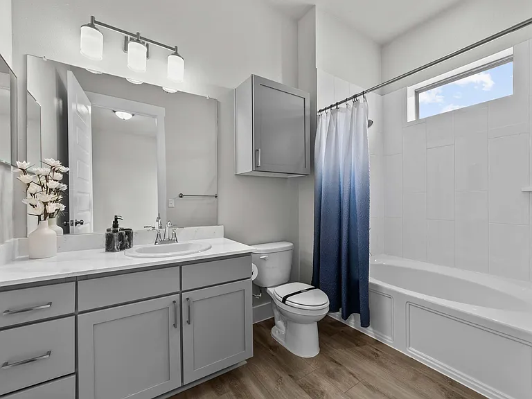 Luxe of McKinney — Photo 34