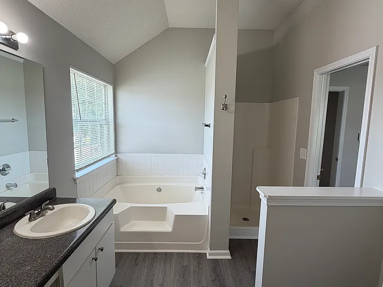 10744 Misty Meadows Ct — Photo 20