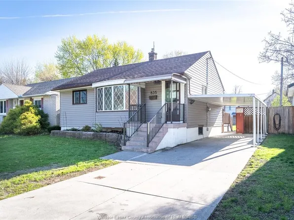 835 Francois Ct, Windsor, ON N8Y 3W5