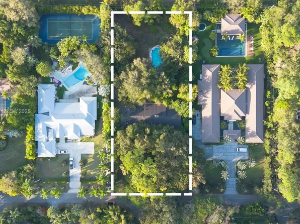 7095 SW 66th St, Miami, FL 33143