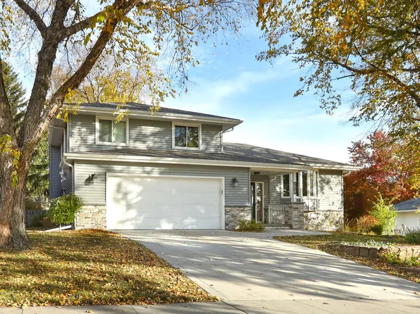 5101 Dakota Dr, West Des Moines, IA 50265