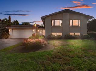 713 N Maple St, Itasca, IL 60143