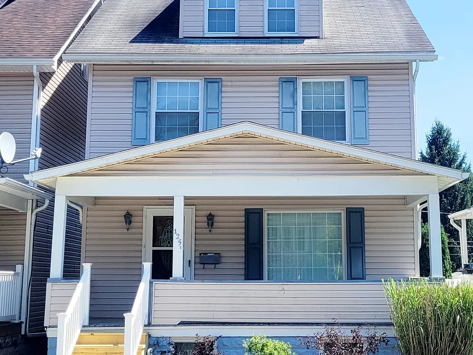 125 E 25th Ave