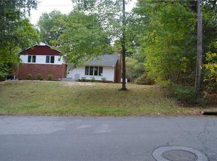 121 Willow Dr, Briarcliff Manor, NY 10510