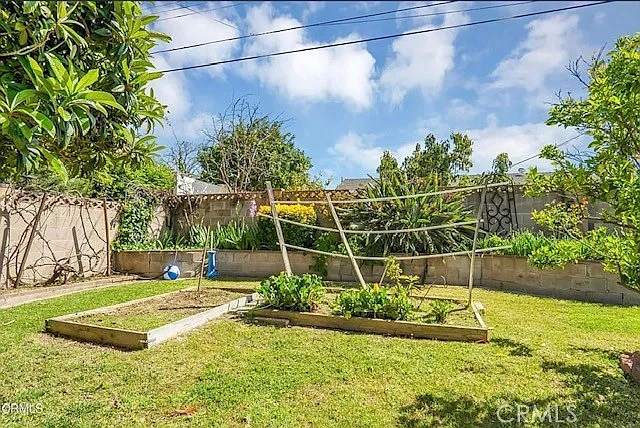 22648 Mobile St — Photo 25