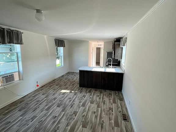 3rd image of 800 West Ave N #28