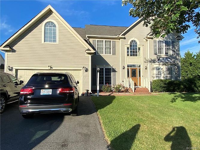 1st image of 10700 Pruett Ln