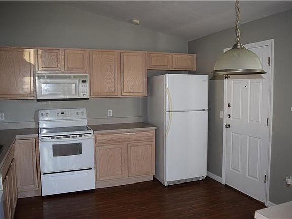 3rd image of 3381 Celena Cir