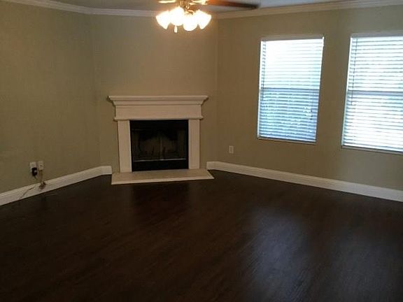 3rd image of 14128 Esperanza Dr