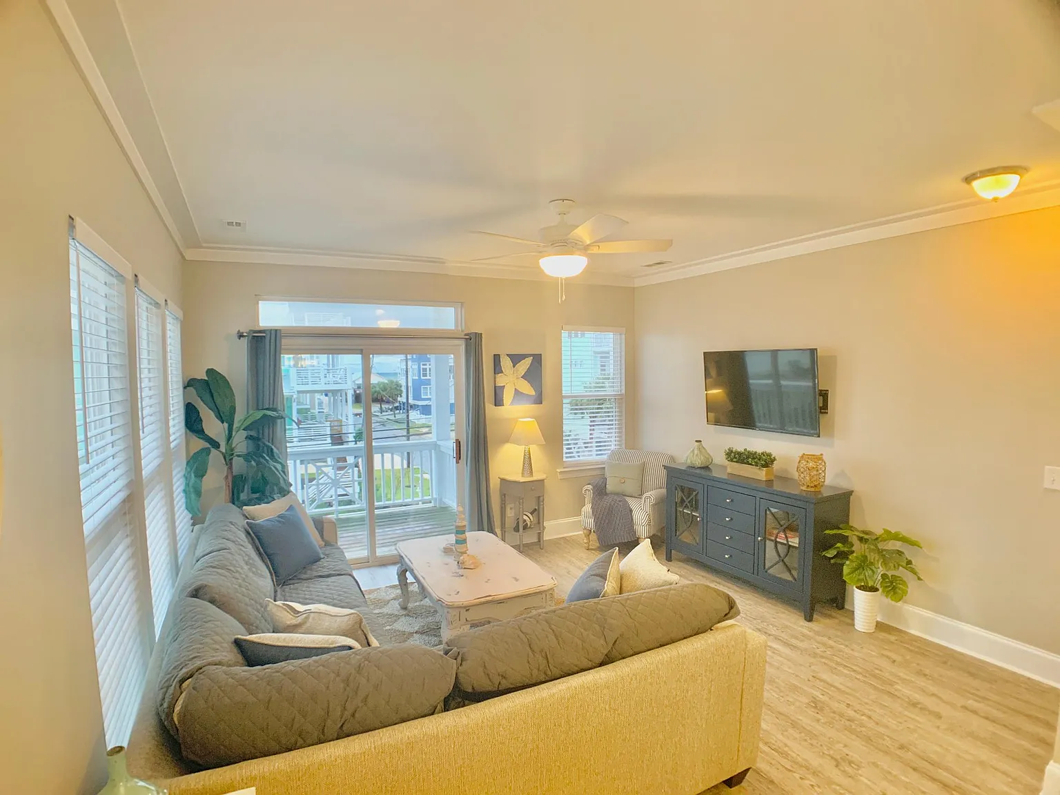 1415 Canal Dr — Photo 3