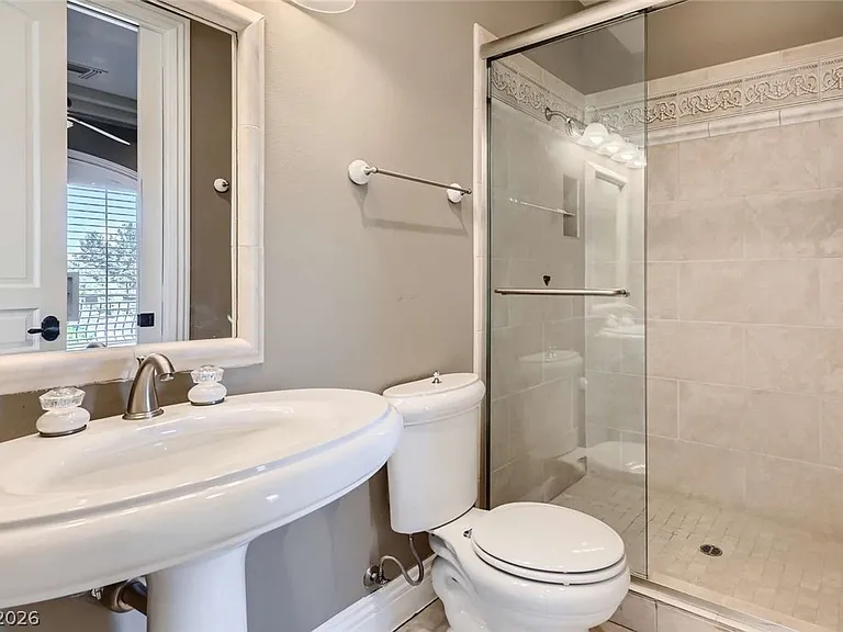 22 Bloomfield Hills Dr — Photo 33