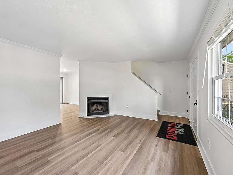 Dublin Park Rental Townhomes — Photo 26