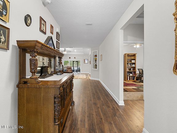 4th image of 620 IVORY PALM Road