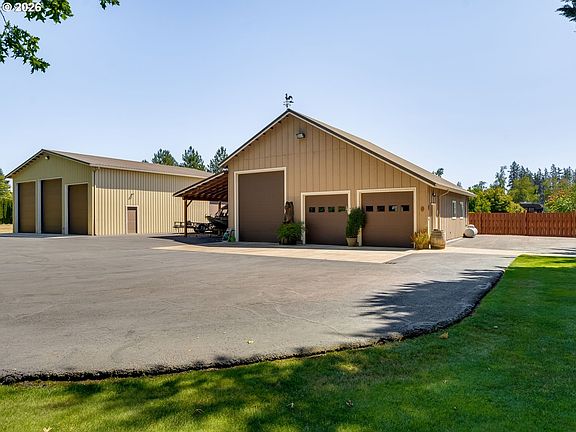 4th image of 8899 NE Dog Ridge Rd