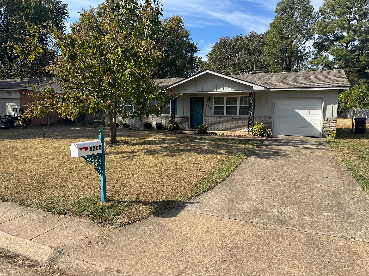 3 bed, 950 sqft, $1,000 — Photo 1