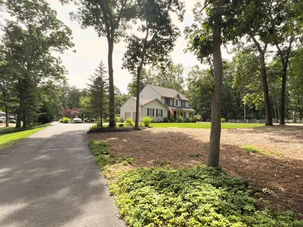 58 Woodside Dr, Tabernacle, NJ 08088