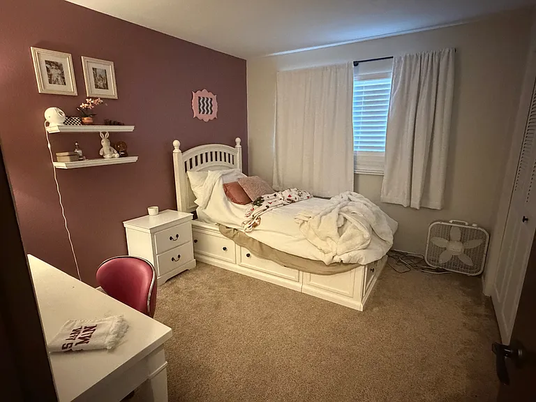 Breckenridge Dr E — Photo 10