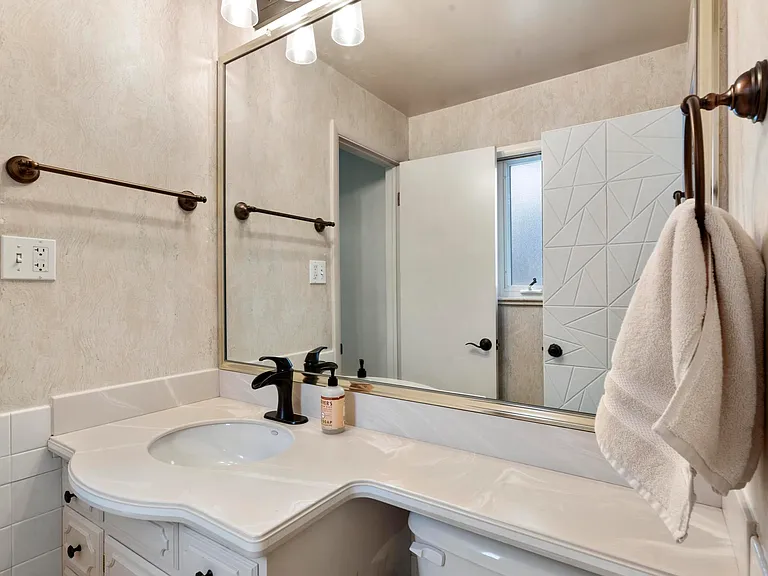 2105 Eagle View Dr #1 — Photo 11