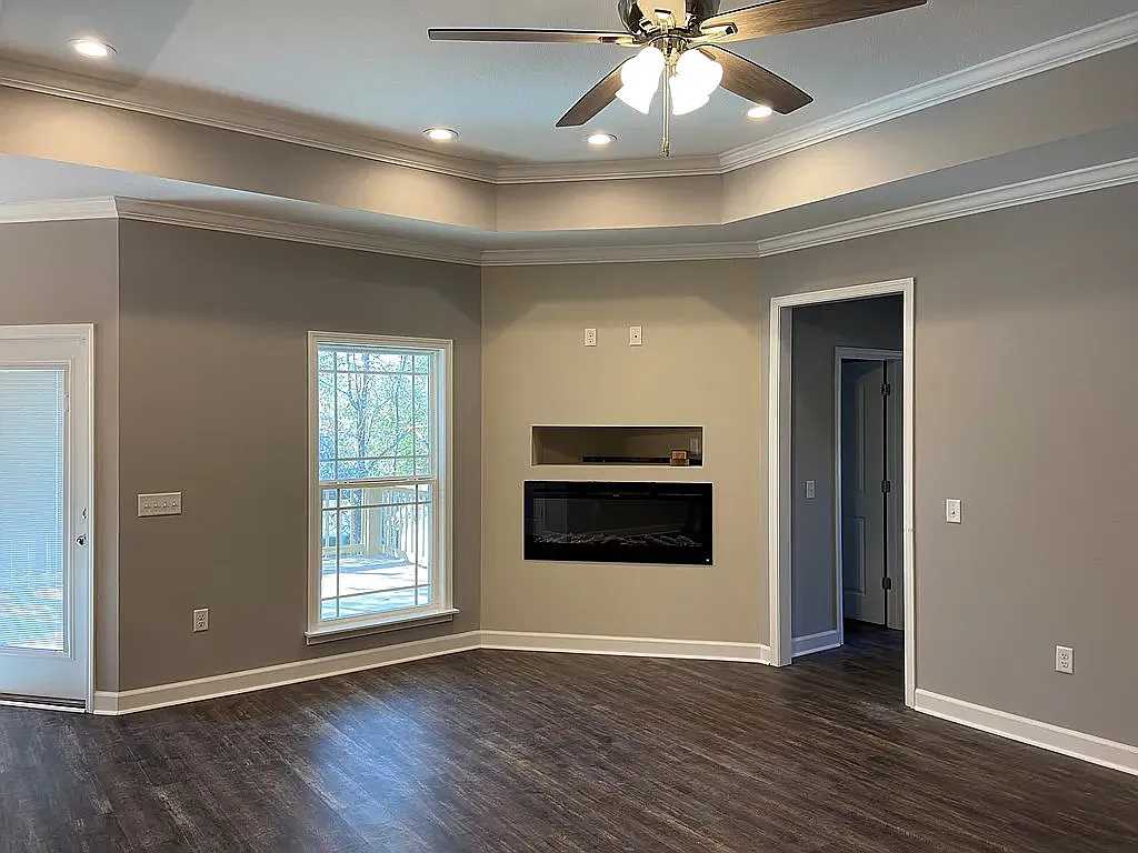 4 bed, 1920 sqft, $2,000 — Photo 3
