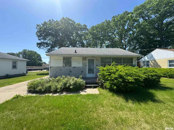 4405 N Independence Ave, Peoria, IL 61614